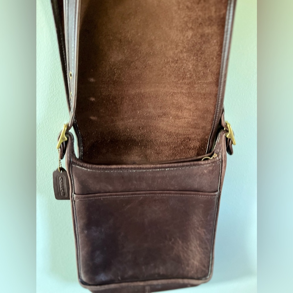COACH Vintage Leather Legacy Studio Flap Crossbody Made in United States - Picture 5 of 9